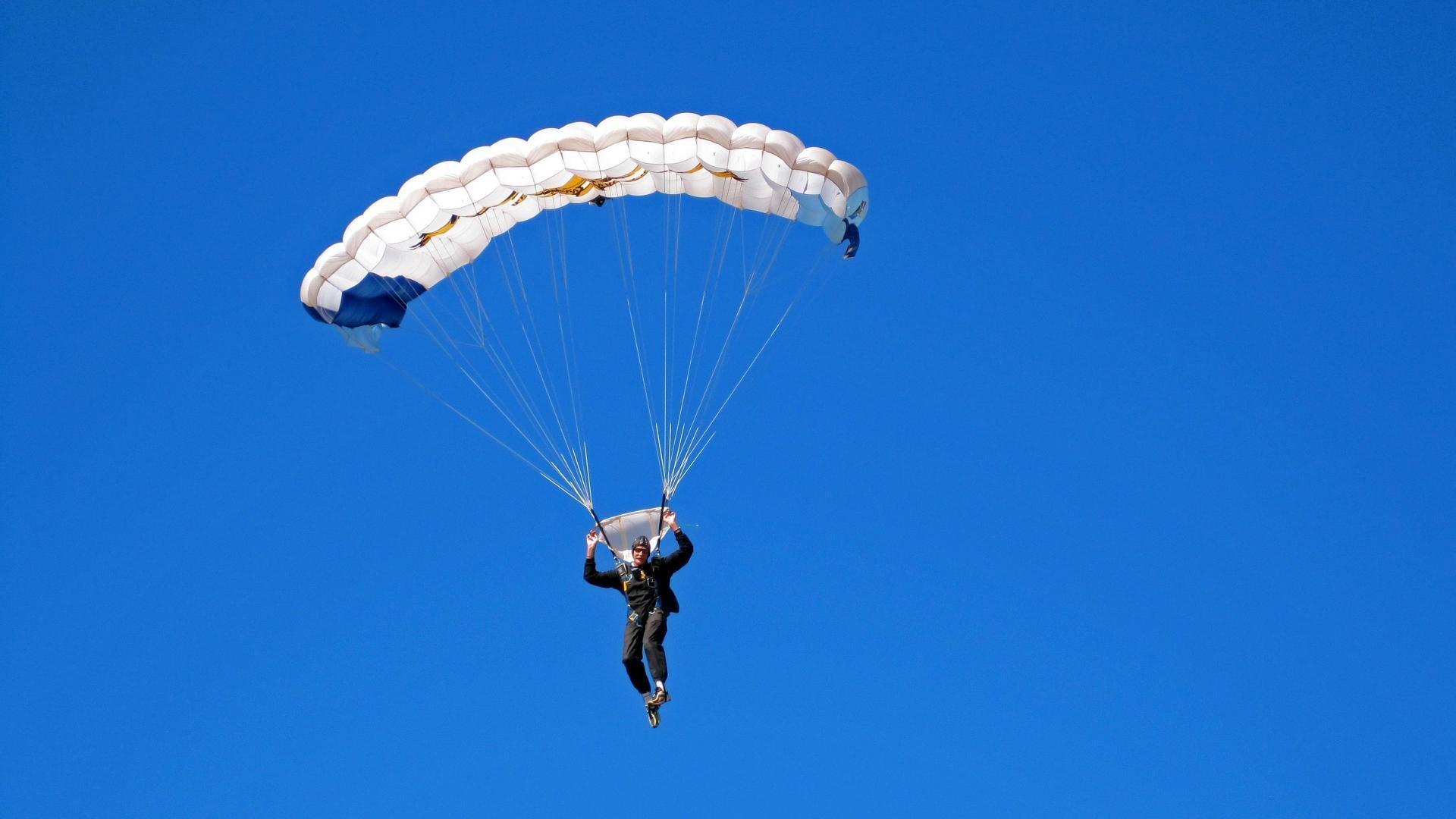 三年合约落定!28岁新秀CJ完成小人物逆袭传奇