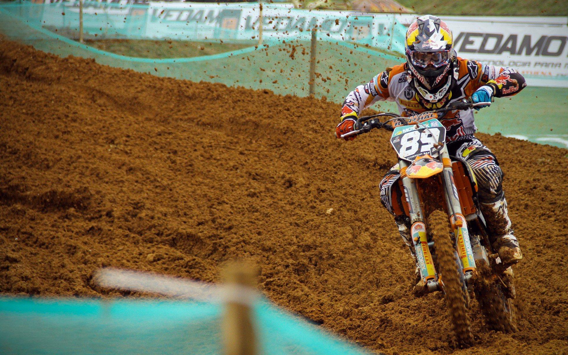 魏纪中专栏，体育总局对运动管理中心改革，管办不分痼疾何解？