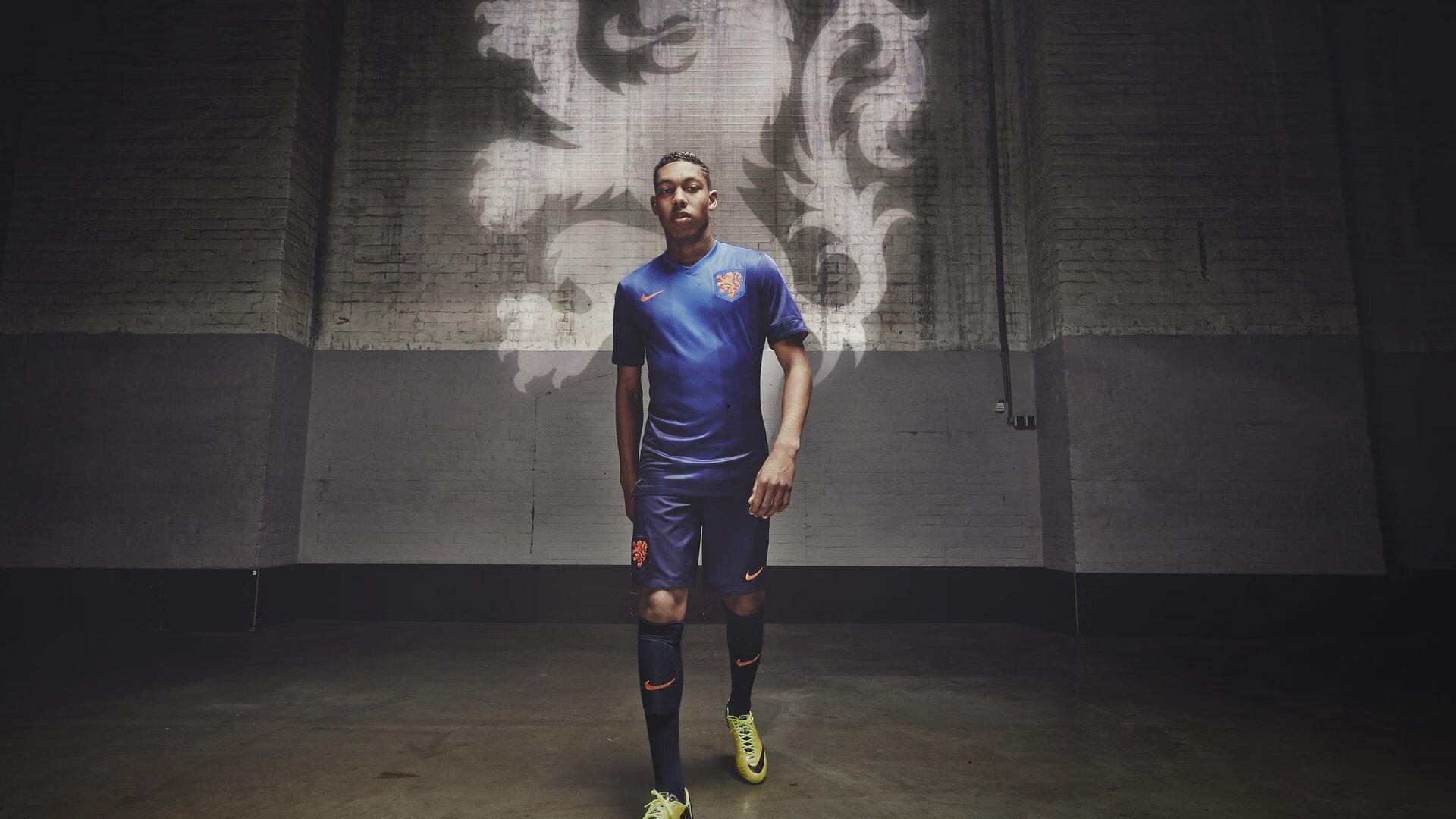 拜仁今夏引援策略生变，即便价格诱人，雅克松买断计划或遭搁置